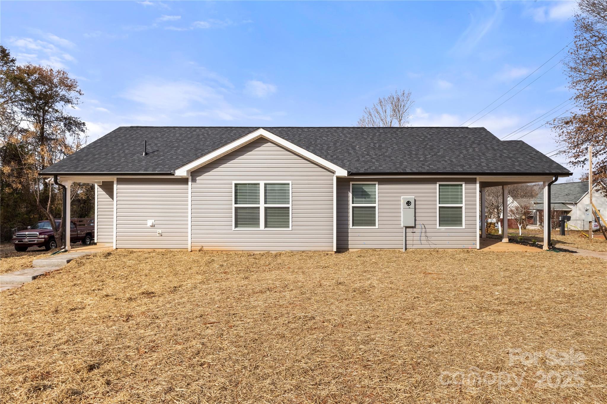 2022 4th Street Southwest Hickory, NC 28602 - Photo 29 of 31 front view of a house with a yard