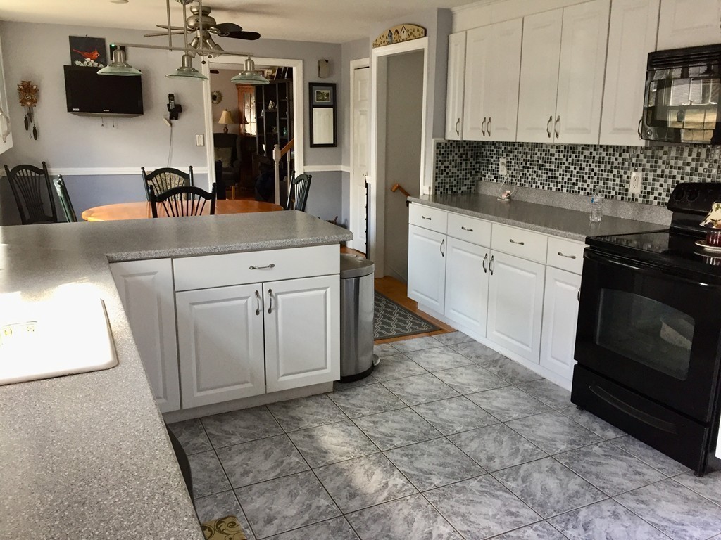58 Sundin Road Weymouth, MA 02188 - Photo 4 of 10 Gallery Image 4