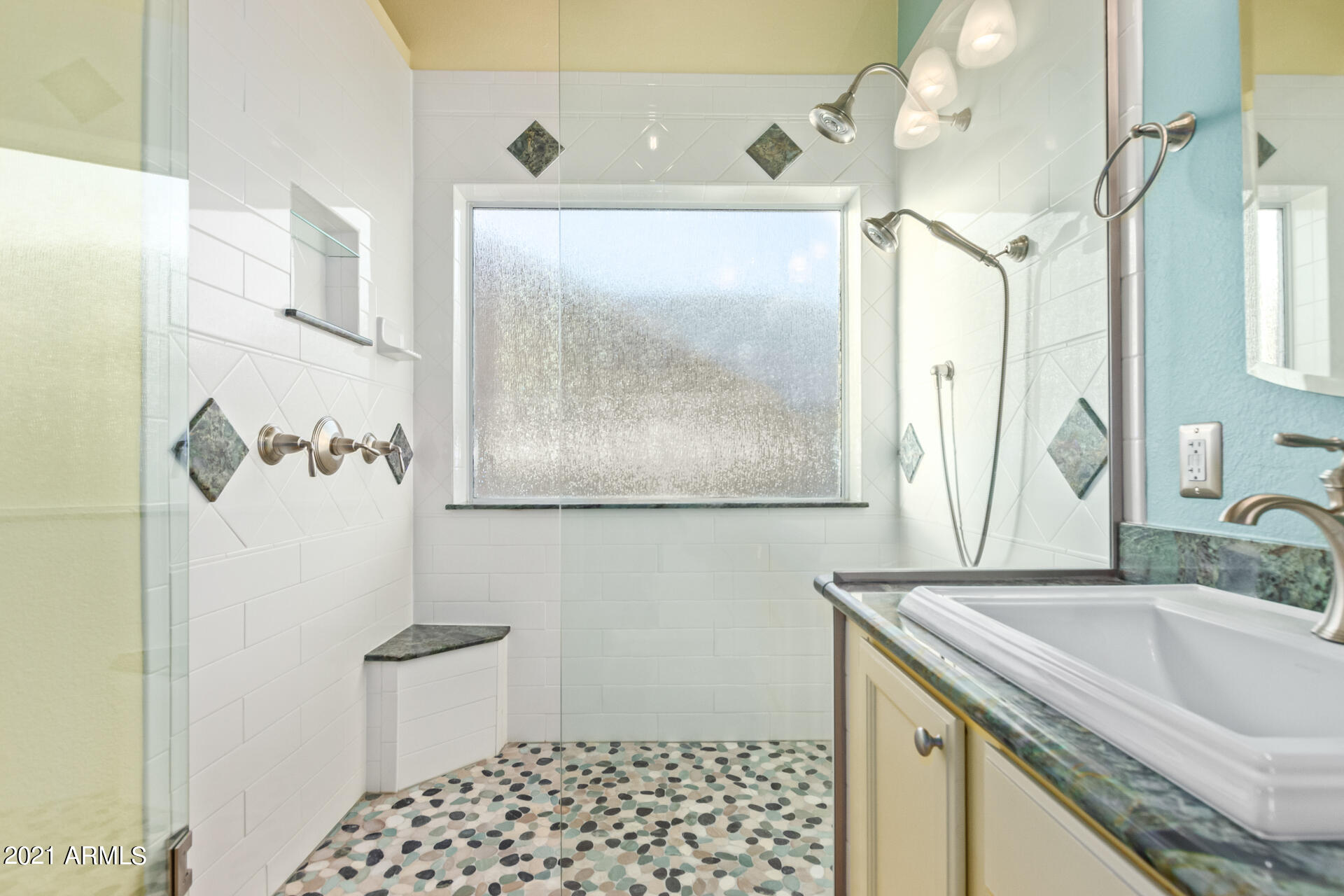 359 West Brisa Drive Gilbert, AZ 85233 - Photo 21 of 40 Master Shower