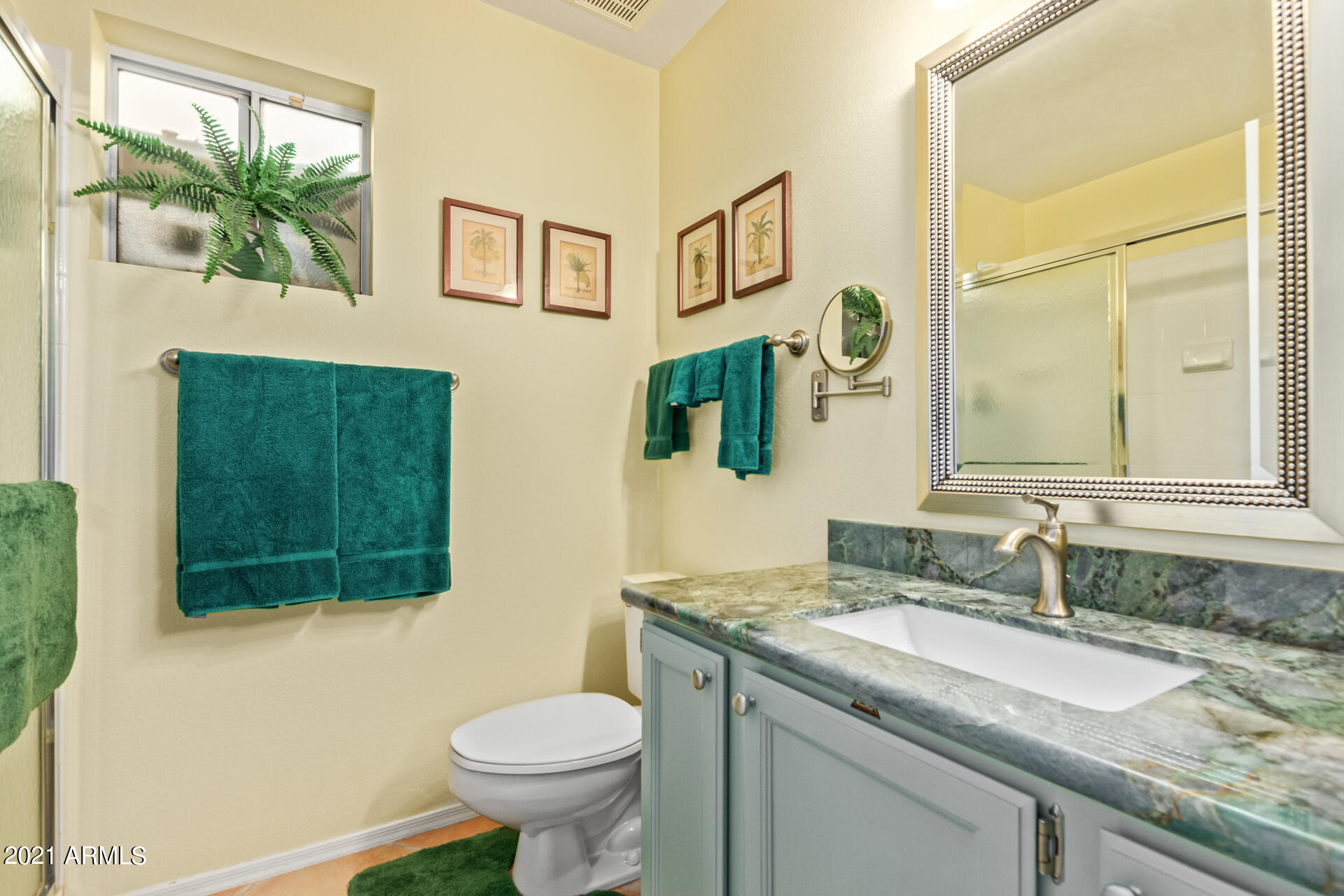 359 West Brisa Drive Gilbert, AZ 85233 - Photo 25 of 40 Guest Bathroom