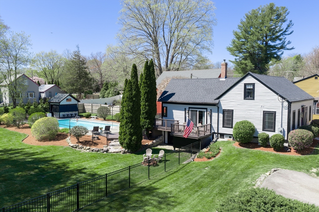 14 Cook Street Douglas, MA 01516 - Photo 10 of 36
