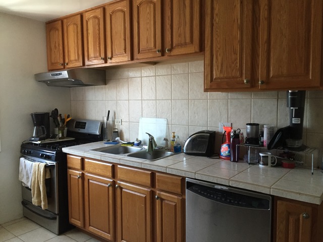 2038 West Jarvis Avenue, Unit 3E Chicago, IL 60645 - Photo 3 of 3