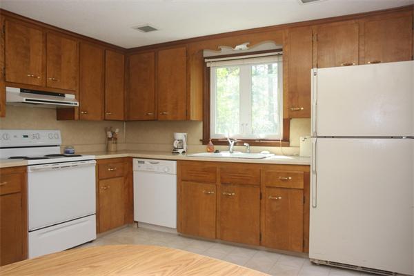 14 Mayfield Road Auburn, MA 01501 - Photo 3 of 30 Gallery Image 3