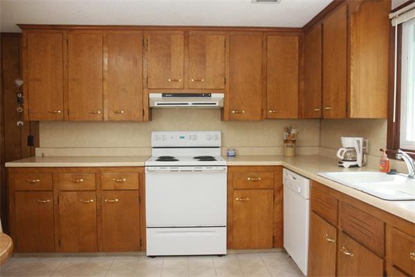 14 Mayfield Road Auburn, MA 01501 - Photo 4 of 30 Gallery Image 4