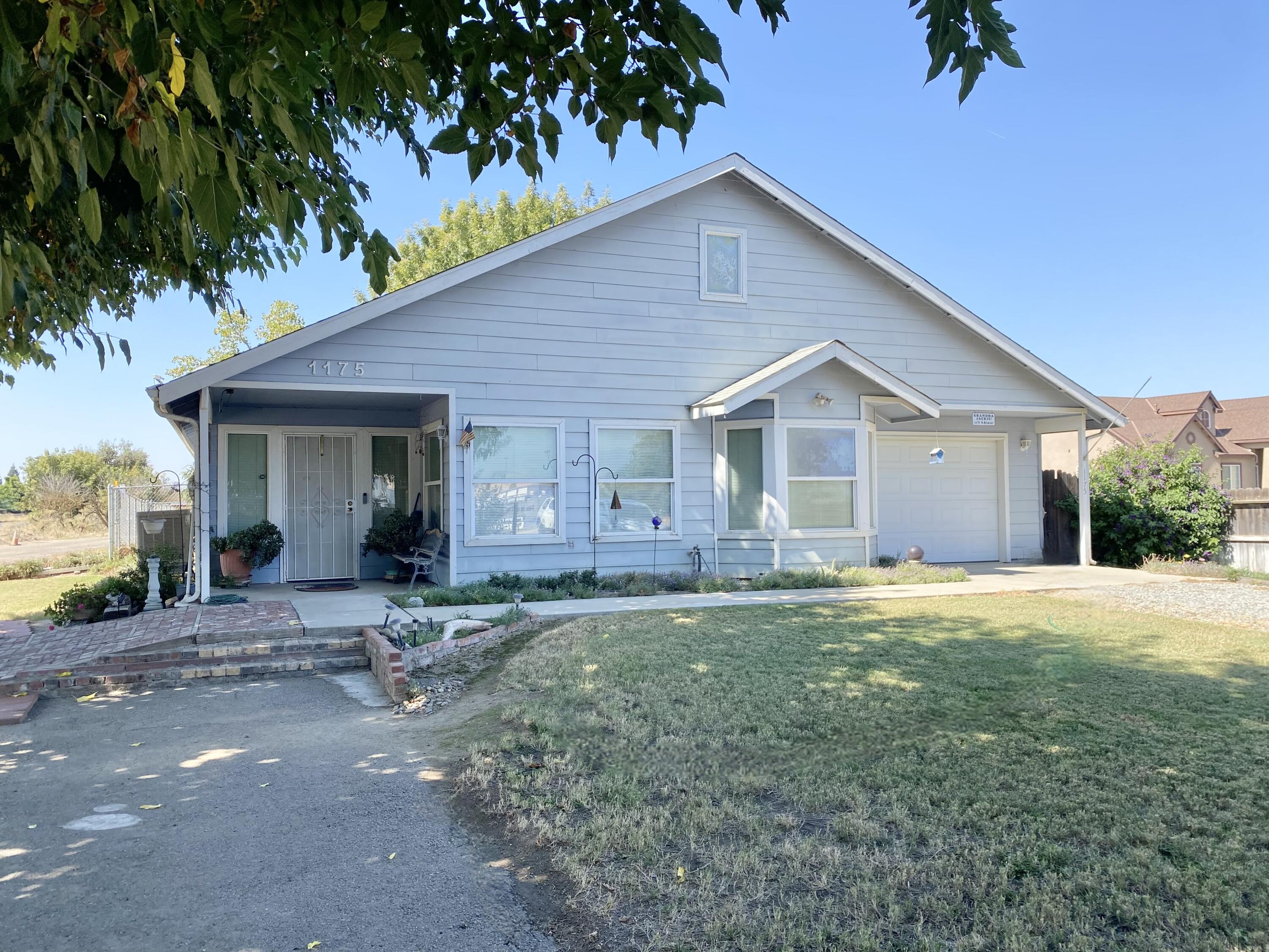 1175 North Belmont Road Exeter, CA 93221 - Photo 2 of 34 IMG_1635 2