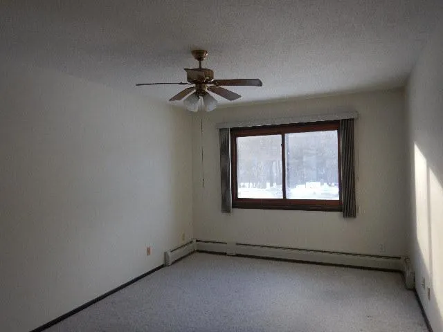$119,000 | 260 Westview Drive, Unit 105, West St. Paul, MN 55118