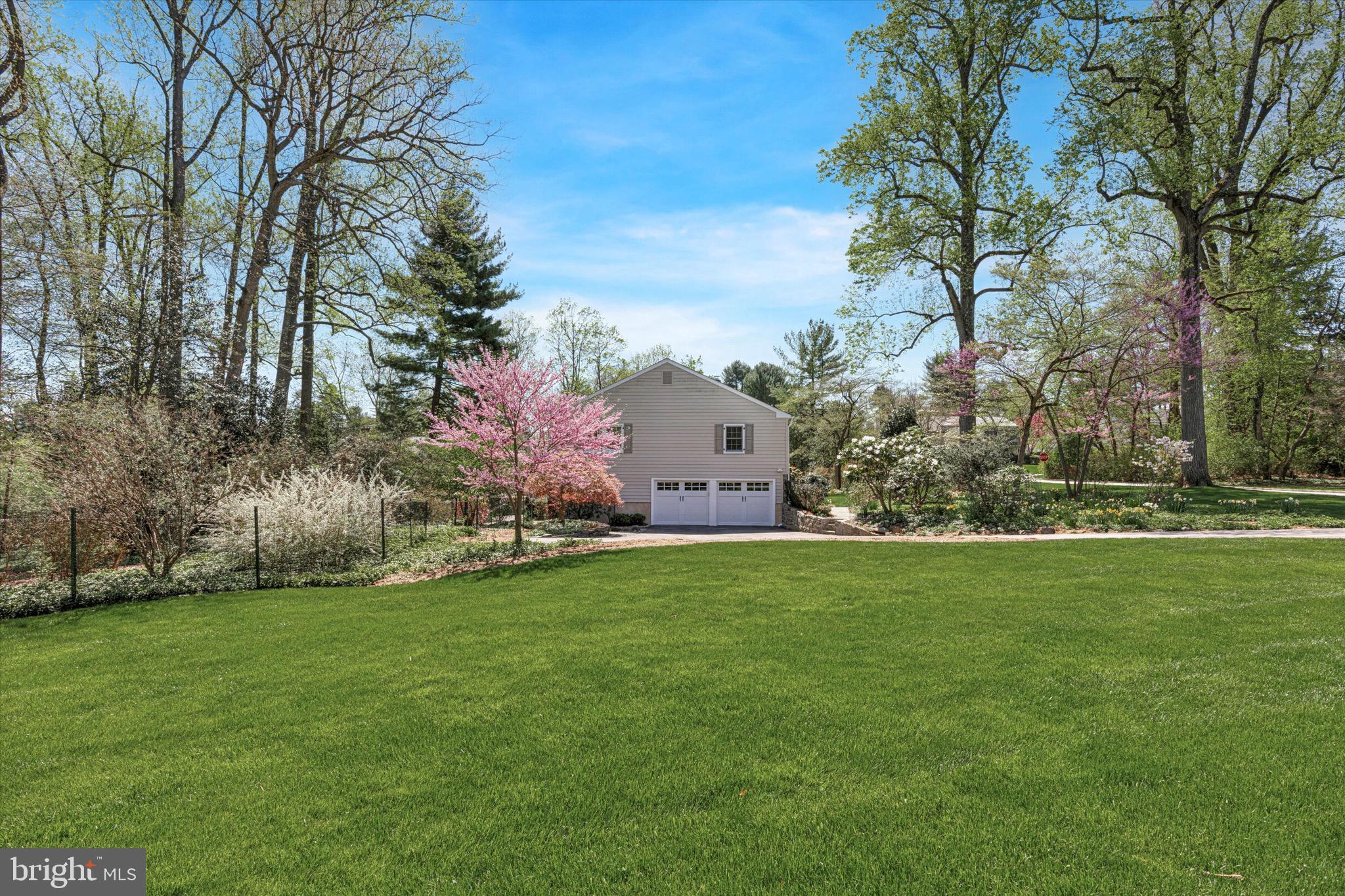 786 Bair Road Berwyn, PA 19312 - Photo 33 of 37 Side Yard
