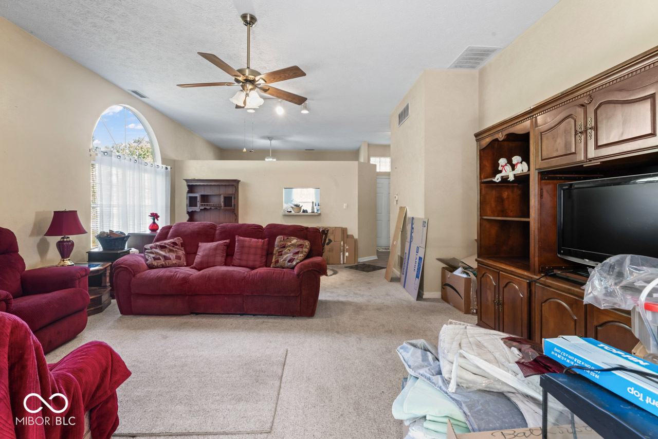 6737 Decatur Commons Indianapolis, IN 46221 - Photo 11 of 34