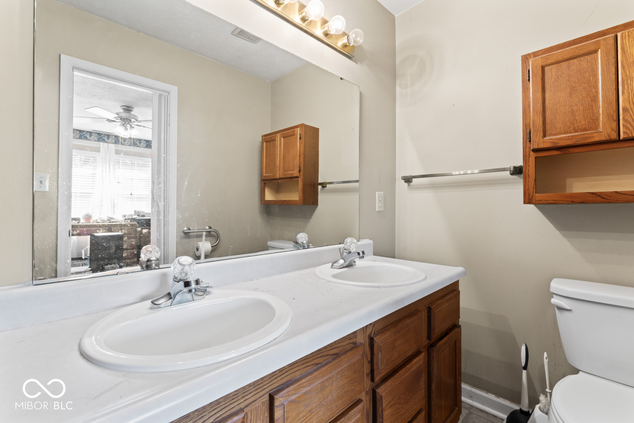 6737 Decatur Commons Indianapolis, IN 46221 - Photo 18 of 34