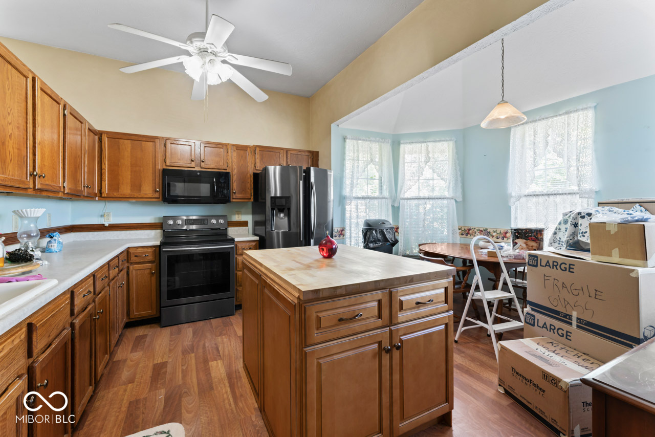 6737 Decatur Commons Indianapolis, IN 46221 - Photo 3 of 34