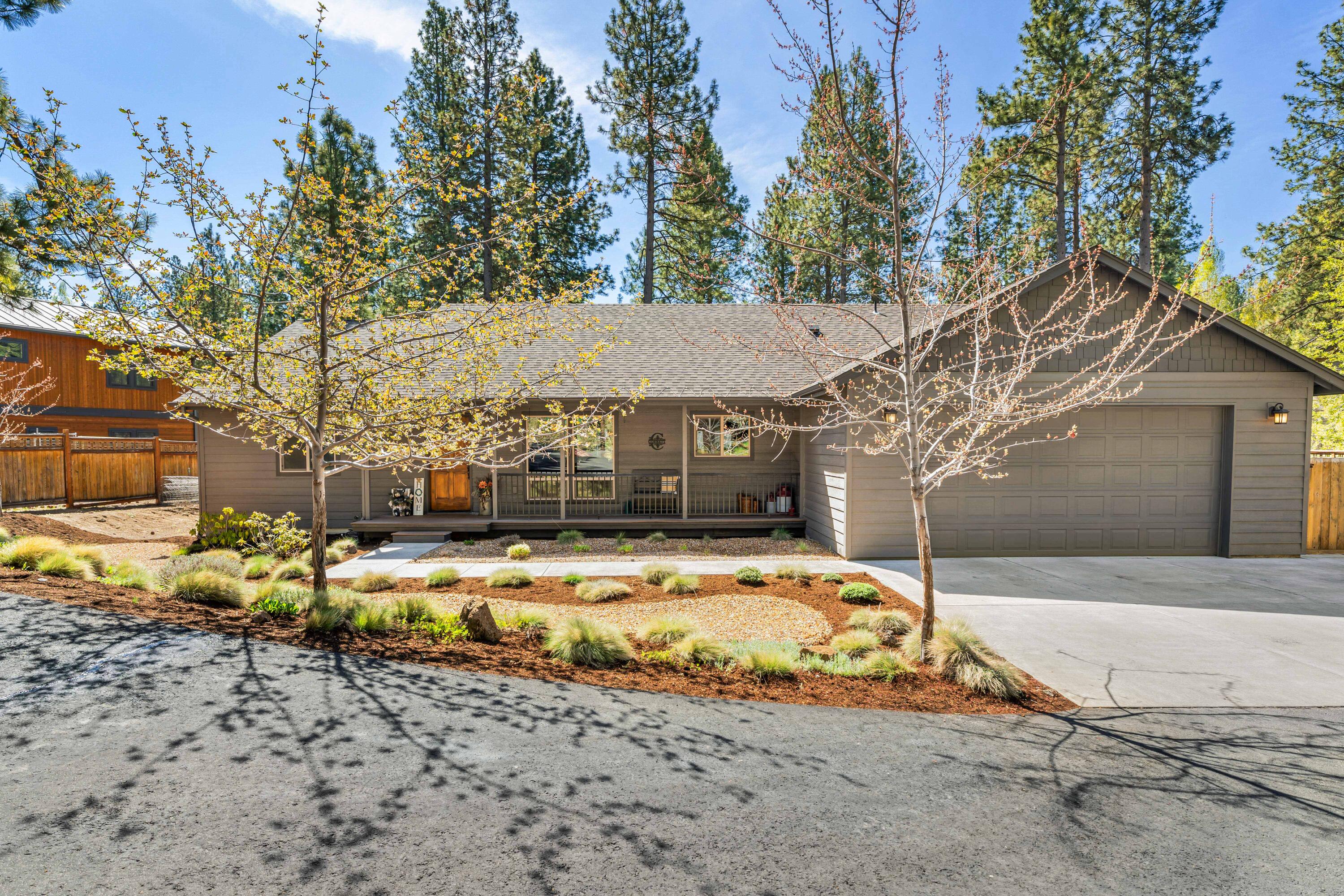 19041 Baker Road Bend, OR 97702 - Photo 2 of 45 40-Exterior