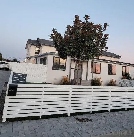 $3,400 | 2027 Abbe Street, San Diego, CA 92111