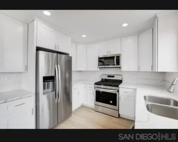 $3,400 | 2027 Abbe Street, San Diego, CA 92111