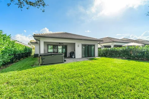$899,000 | 2928 Gin Berry Way, West Palm Beach, FL 33401