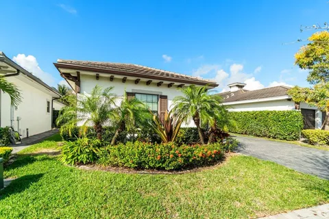 $899,000 | 2928 Gin Berry Way, West Palm Beach, FL 33401