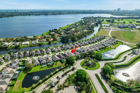 $899,000 | 2928 Gin Berry Way, West Palm Beach, FL 33401