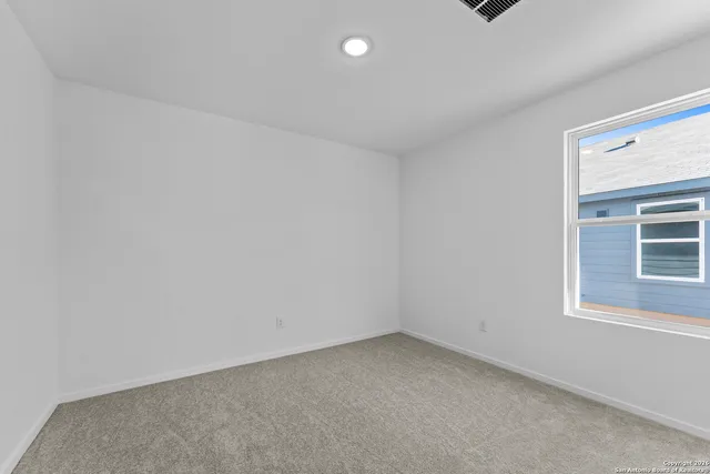 $275,000 | 110 Ellendale Place, Fredericksburg, TX 78624