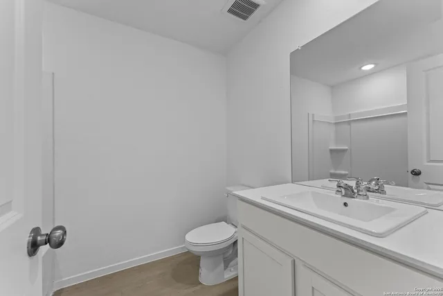 $275,000 | 110 Ellendale Place, Fredericksburg, TX 78624