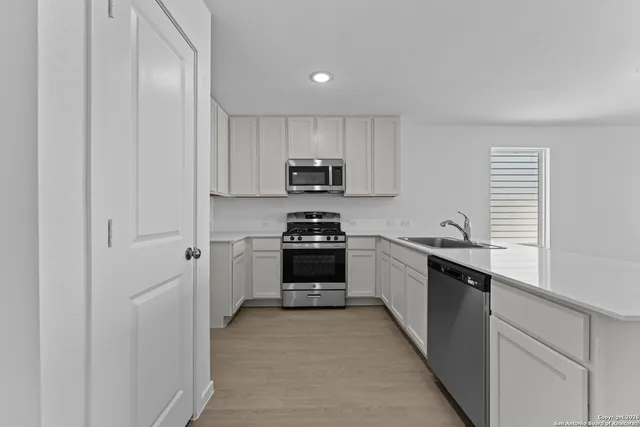 $275,000 | 110 Ellendale Place, Fredericksburg, TX 78624