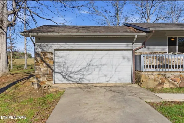 $329,900 | 444 Island Ford Road, Lancing, TN 37770