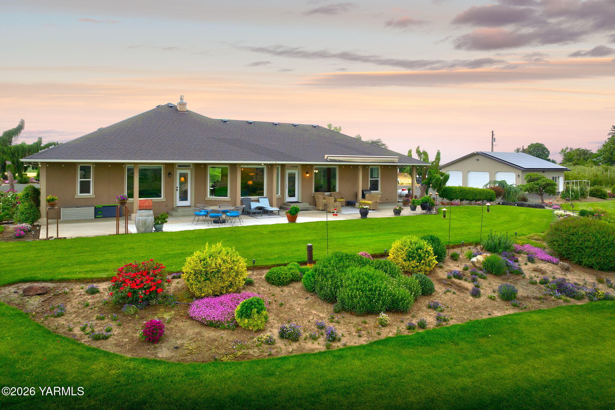 6360 Naches Heights Road Yakima, WA 98908 - Photo 4 of 38 Back of Home and Landscaping!