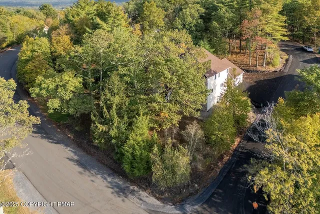 $649,900 | 205 Osprey Way, East Stroudsburg, PA 18302