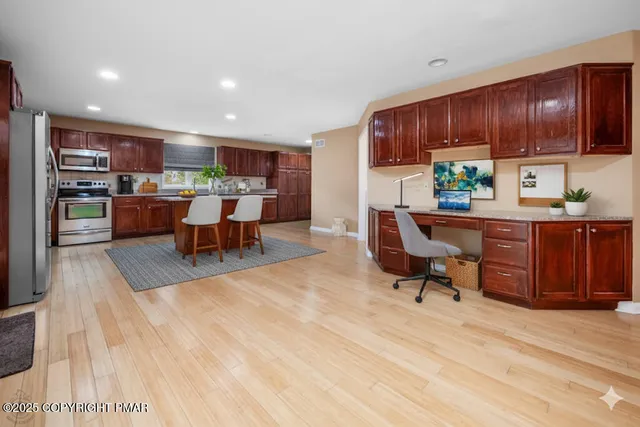 $649,900 | 205 Osprey Way, East Stroudsburg, PA 18302