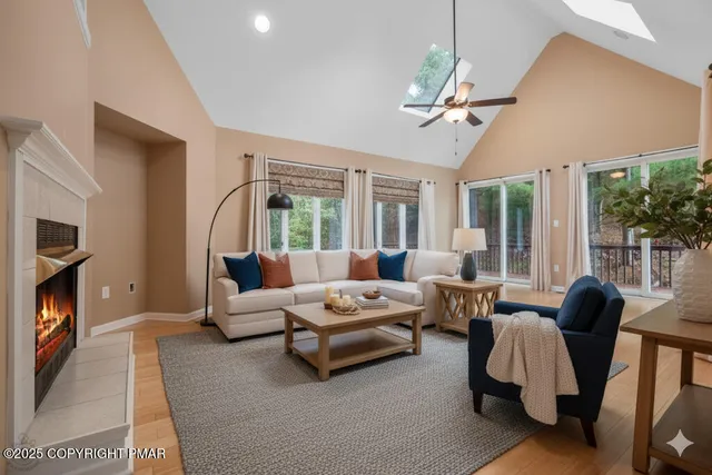 $649,900 | 205 Osprey Way, East Stroudsburg, PA 18302