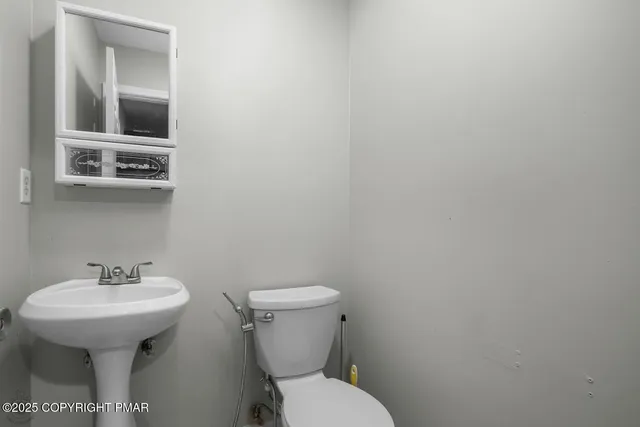 $649,900 | 205 Osprey Way, East Stroudsburg, PA 18302