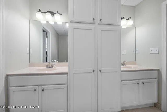 $649,900 | 205 Osprey Way, East Stroudsburg, PA 18302