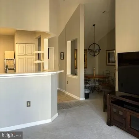 $2,400 | 12913 Alton Square, Unit 405, Herndon, VA 20170