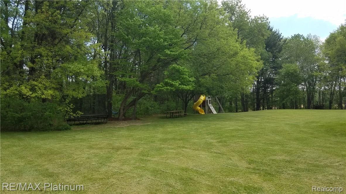 2627 Chilson Road Howell, MI 48843 - Photo 22 of 23 22.jpg