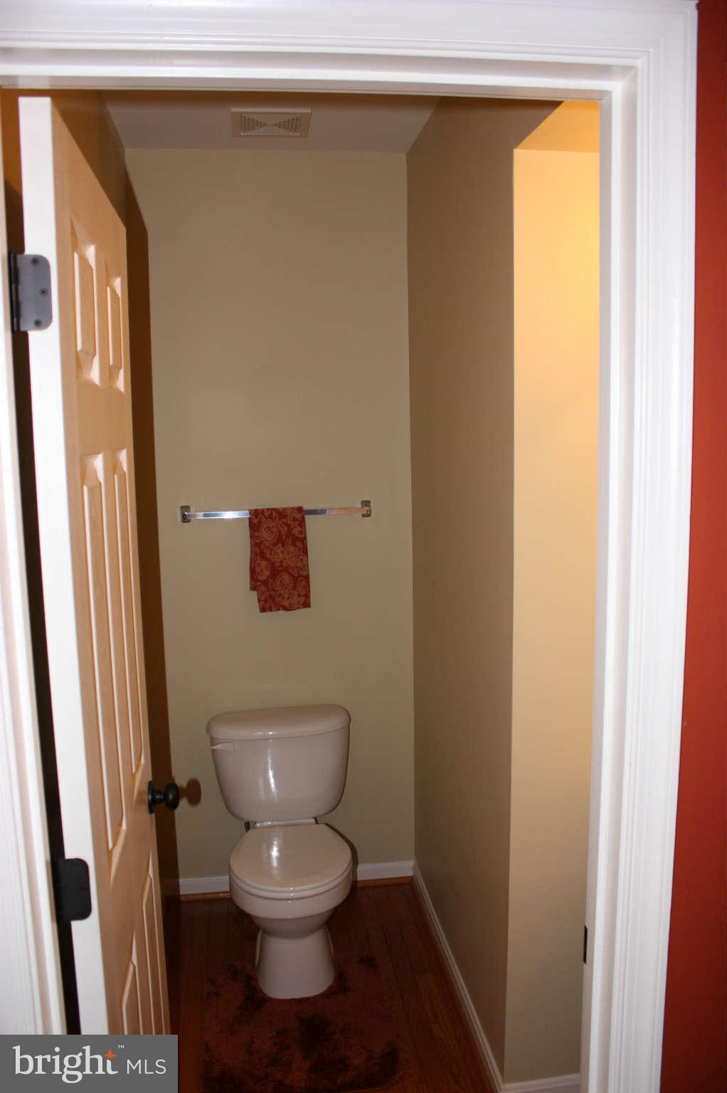 6719 Emmanuel Court Gainesville, VA 20155 - Photo 13 of 19 Half Bath Main