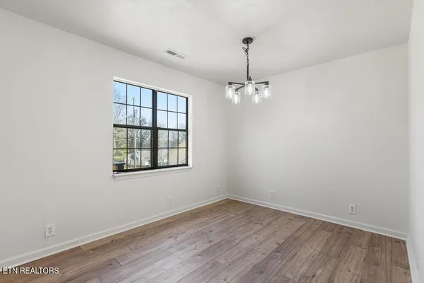 $309,900 | 104 Pine Street, Athens, TN 37303