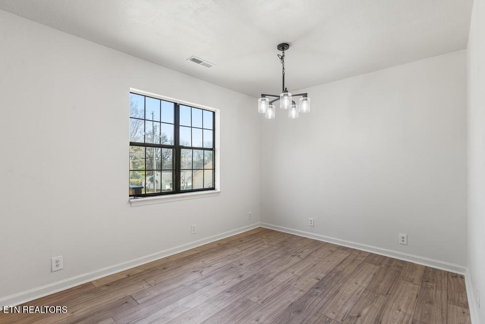 104 Pine Street Athens, TN 37303 - Photo 19 of 33 20260306002625671492000000-o