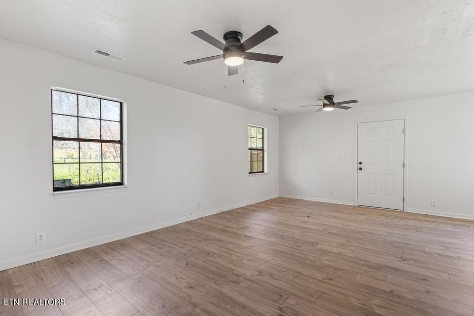 104 Pine Street Athens, TN 37303 - Photo 20 of 33 20260306002628279706000000-o