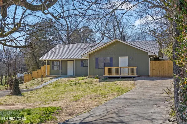 $309,900 | 104 Pine Street, Athens, TN 37303