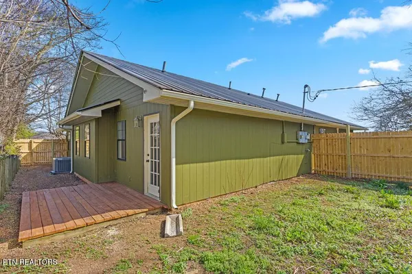 $309,900 | 104 Pine Street, Athens, TN 37303