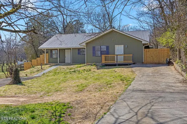 $309,900 | 104 Pine Street, Athens, TN 37303