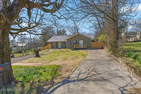 $309,900 | 104 Pine Street, Athens, TN 37303