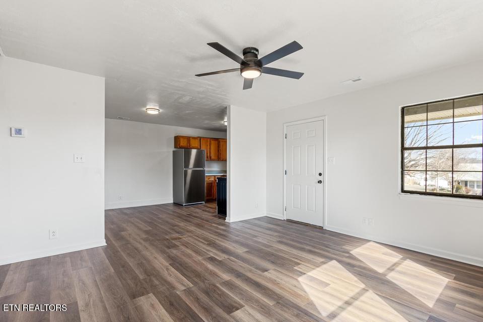 104 Pine Street Athens, TN 37303 - Photo 6 of 33 20260306002601336283000000-o