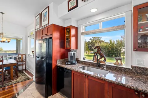 $3,999,000 | 654 Kaupakalua Road, Haiku, HI 96708