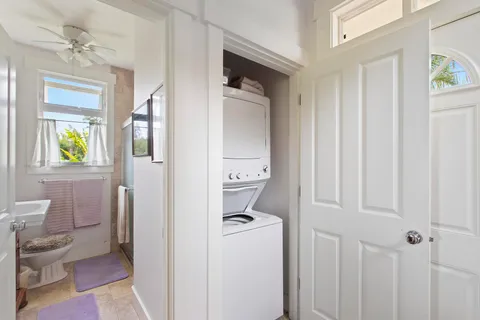 $3,999,000 | 654 Kaupakalua Road, Haiku, HI 96708