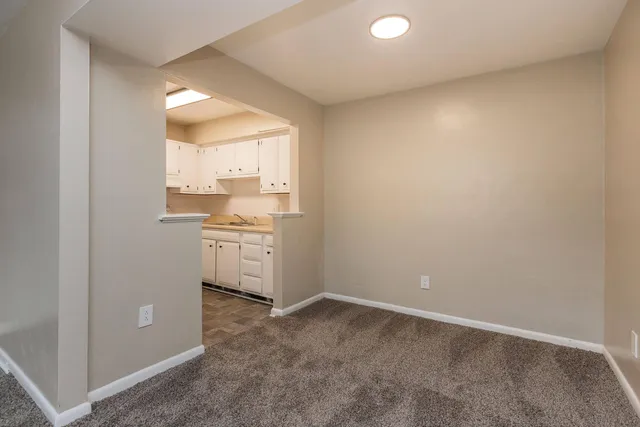 $900 | 708 Townside Road Southwest, Unit 7, Roanoke, VA 24014