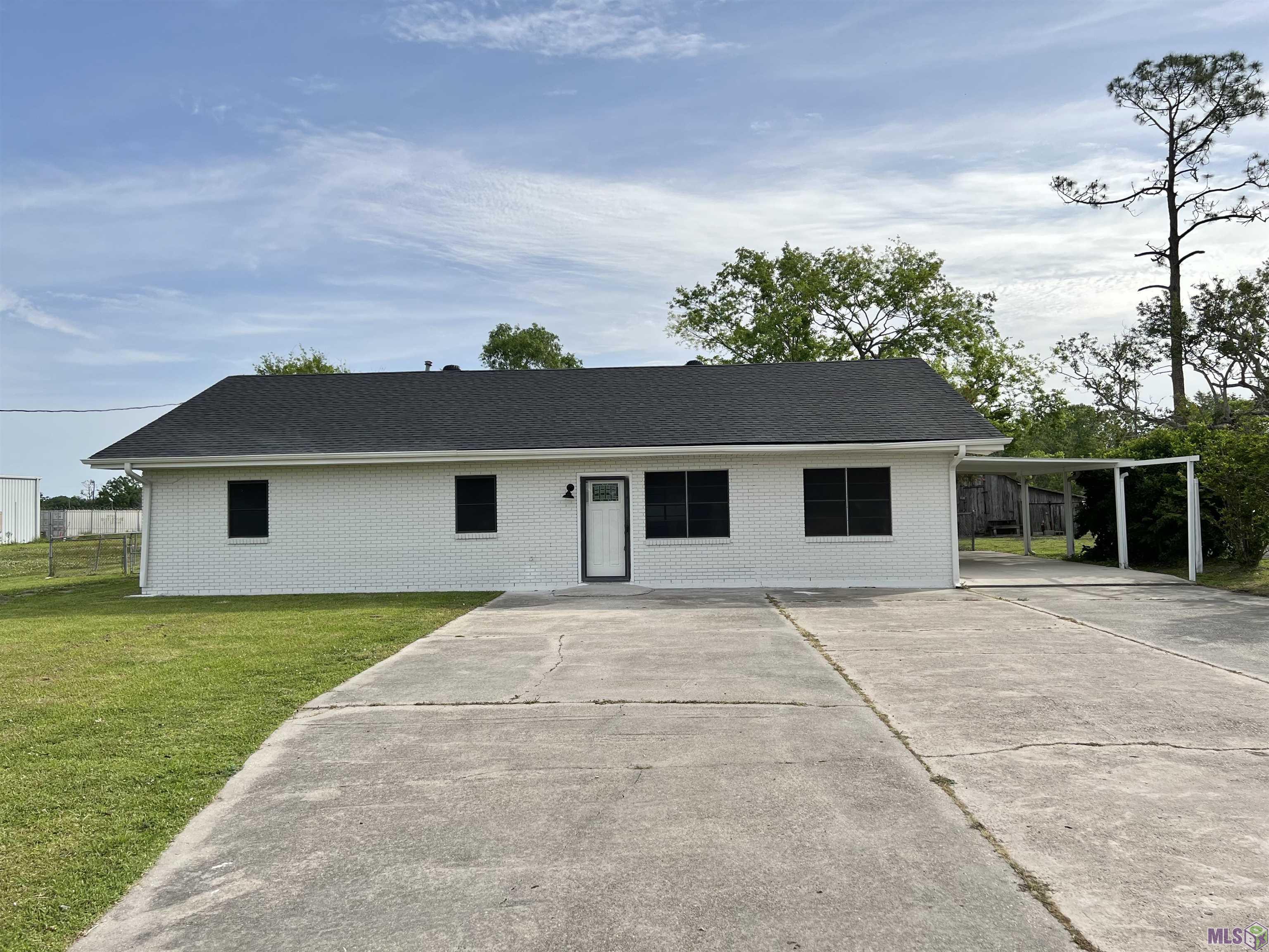 2120 Bayou Blue Road Houma, LA 70364 - Photo 1 of 12 Gallery Image 1