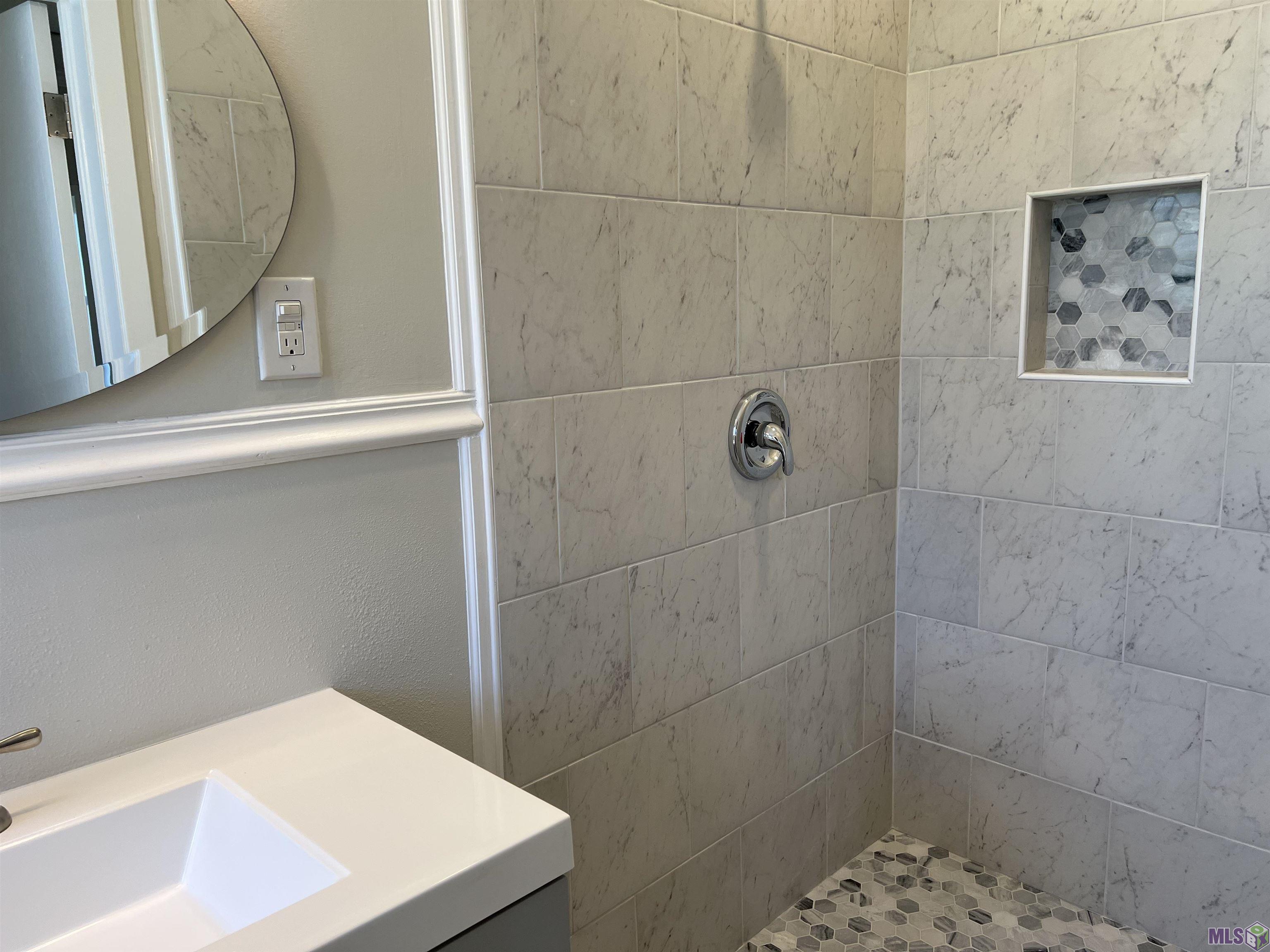 2120 Bayou Blue Road Houma, LA 70364 - Photo 9 of 12 Gallery Image 9