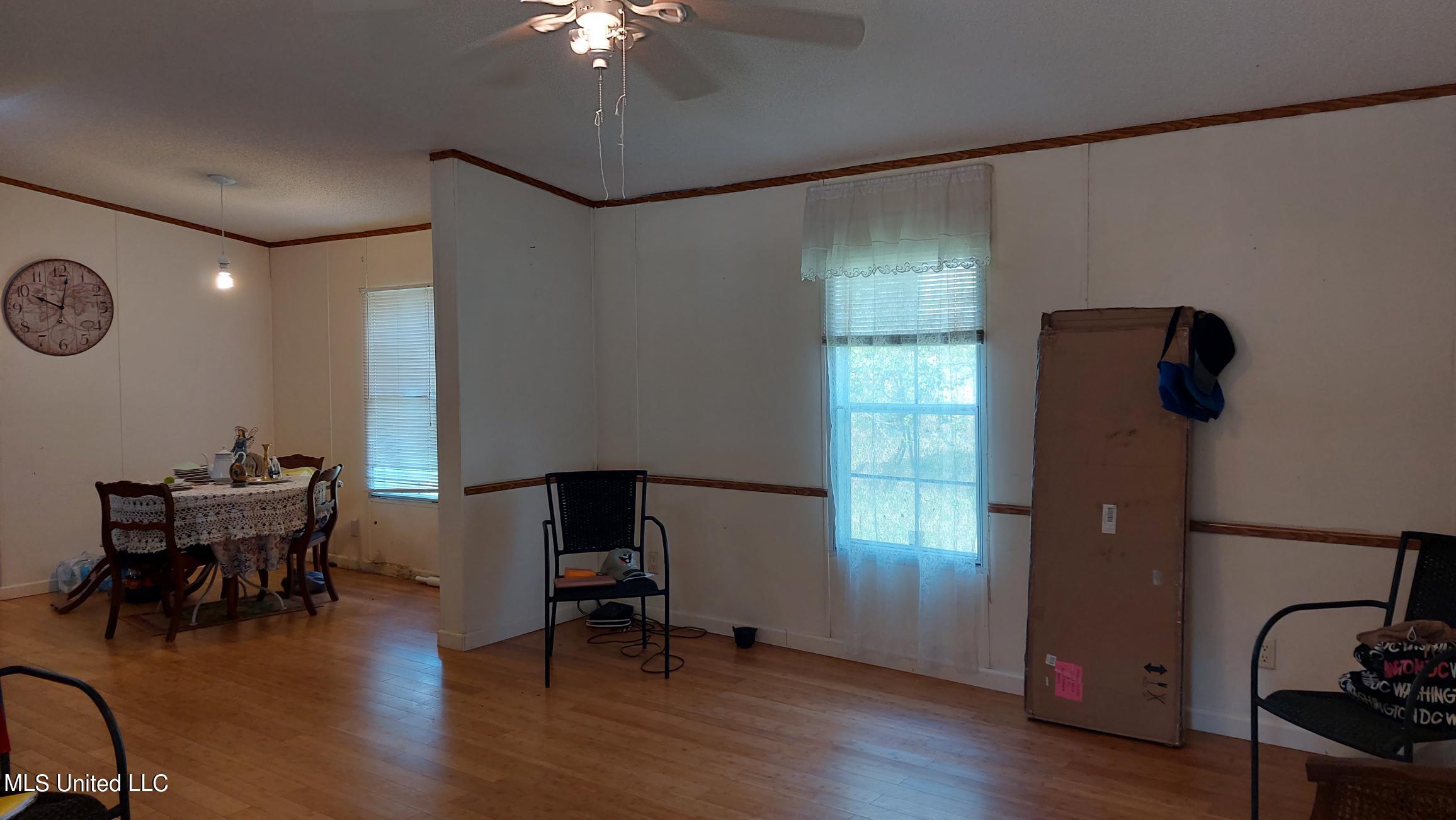 227 Go Go Road Poplarville, MS 39470 - Photo 6 of 23 Living room