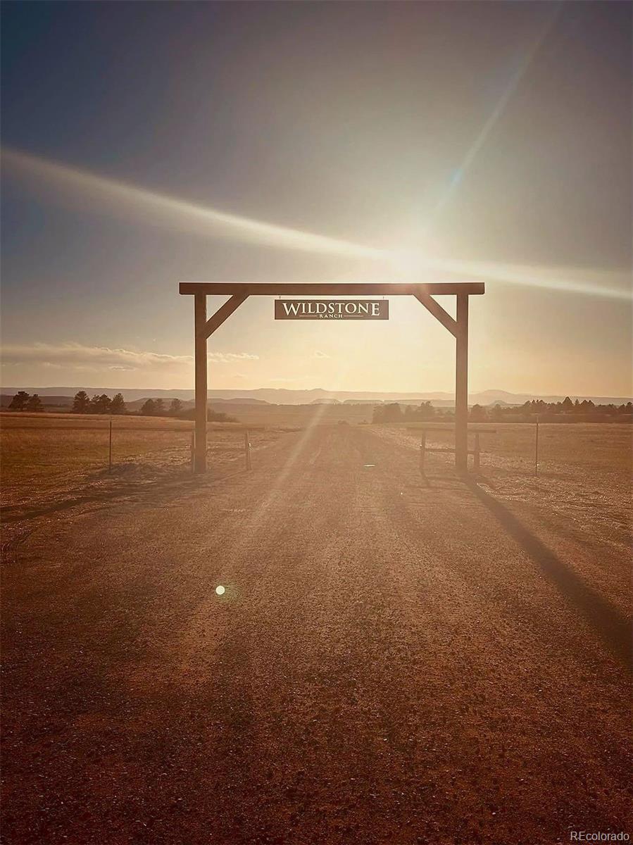 Lot 4 Wildstone Ranch Elbert, CO 80106 - Photo 42 of 42 a view of an ocean