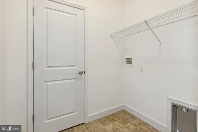 a view of small space with empty racks