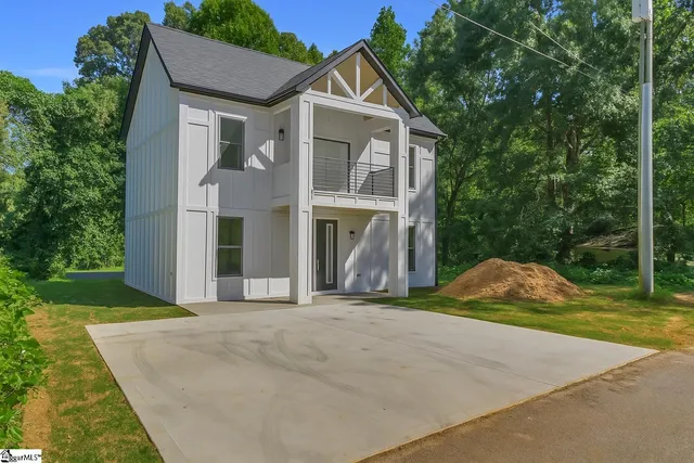 $259,900 | 114 Harlem Street, Easley, SC 29640